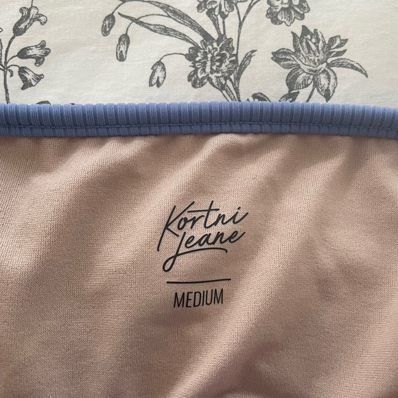 Kortni Jeane swim top - Picture 4 of 4